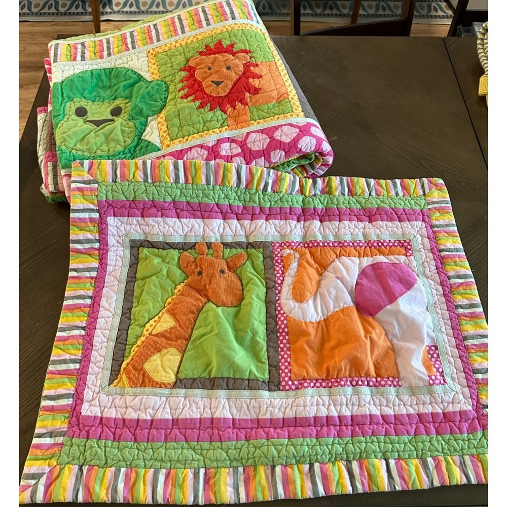 Vintage Bright Circo Twin Animal Zoo Print Quilt and Pillowcase Bedding 2 Pieces
